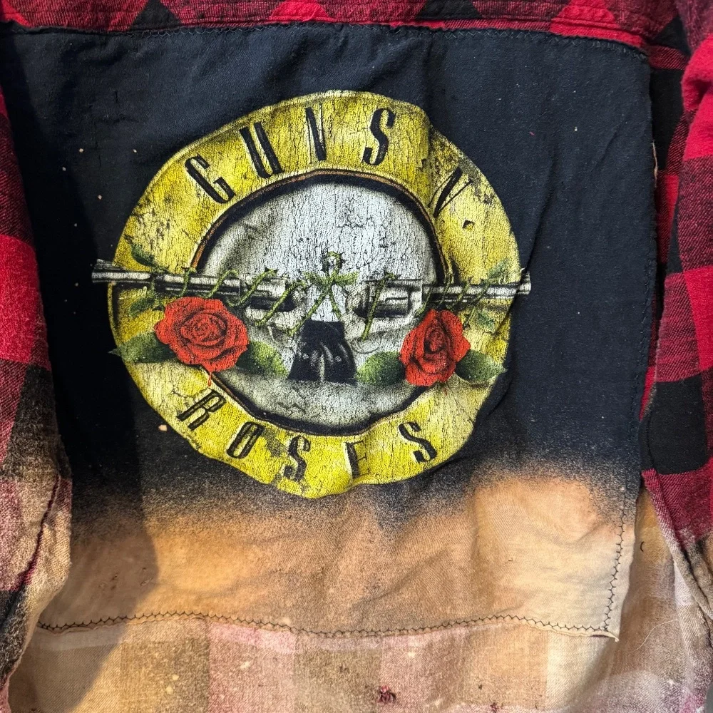 Guns & Roses Upcycled Back Graphic Tee & Bleached Distressed Flannel Read 4 Sz - Picture 2 of 4
